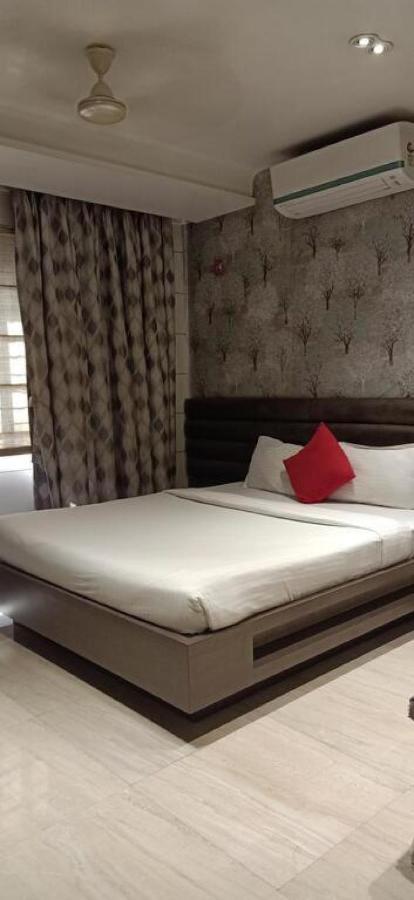 Hotel Pratiksha Residency Navi Mumbai Exterior foto